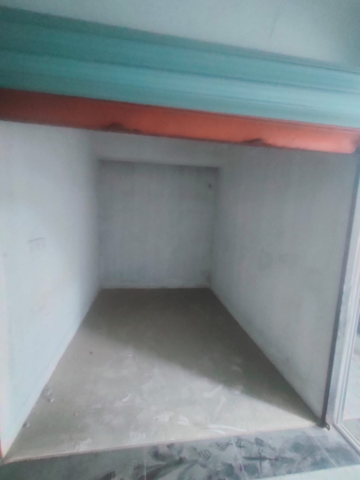 130 Sqft Commercial Shop for Sale – Matuail Saddam Market
