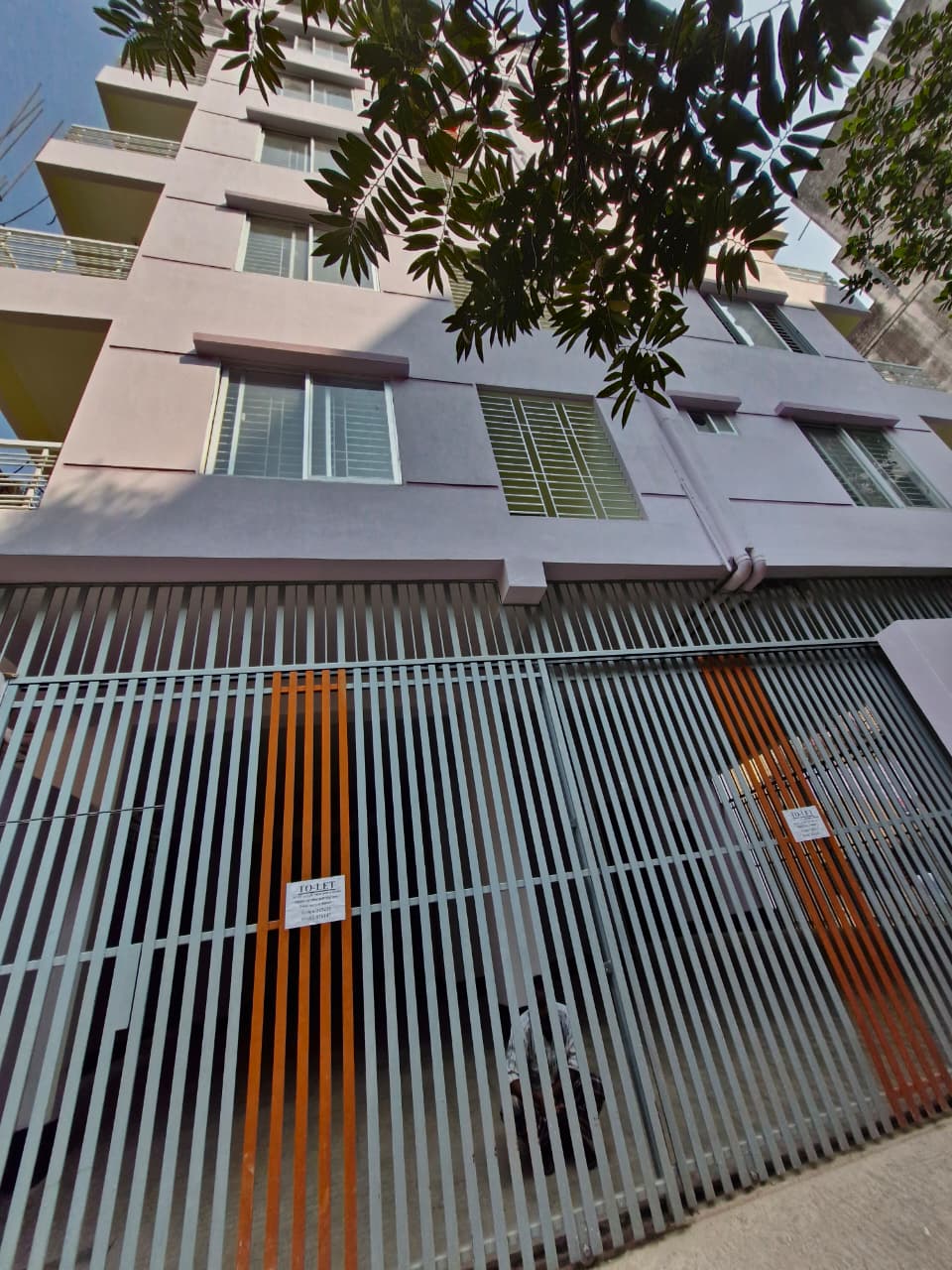 1,000 Sq. Ft. 3-Bedroom Apartment for Rent in Shukrabad, Dhanmondi